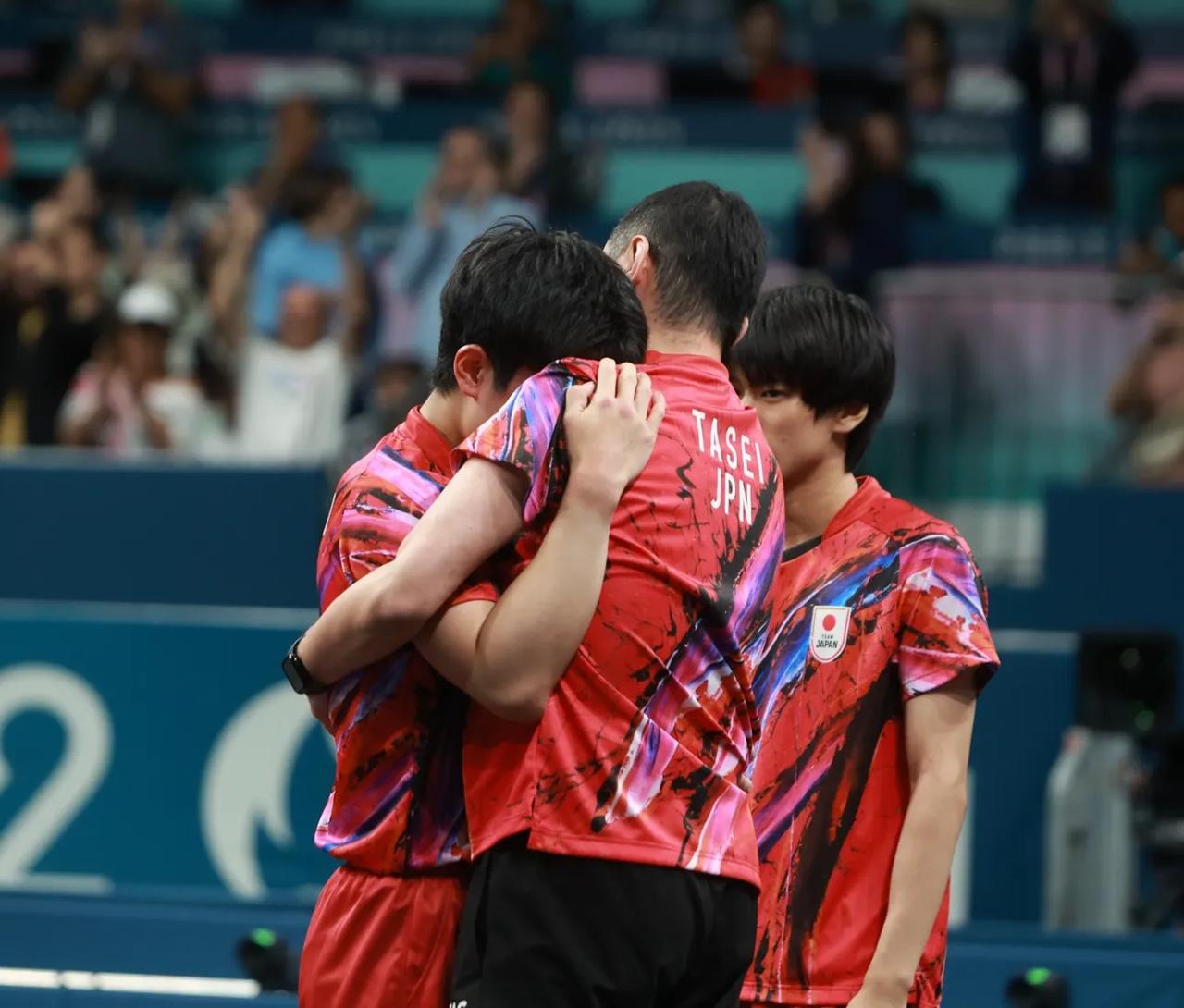 韩国队完胜日本队,王皓扛起全队 韩国队完胜日本队,王皓扛起全队