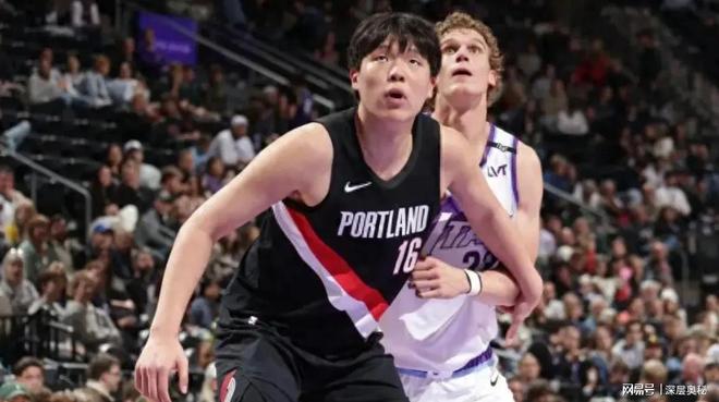 爵士横扫江苏队,霍勒迪关键制胜 爵士横扫江苏队,霍勒迪关键制胜