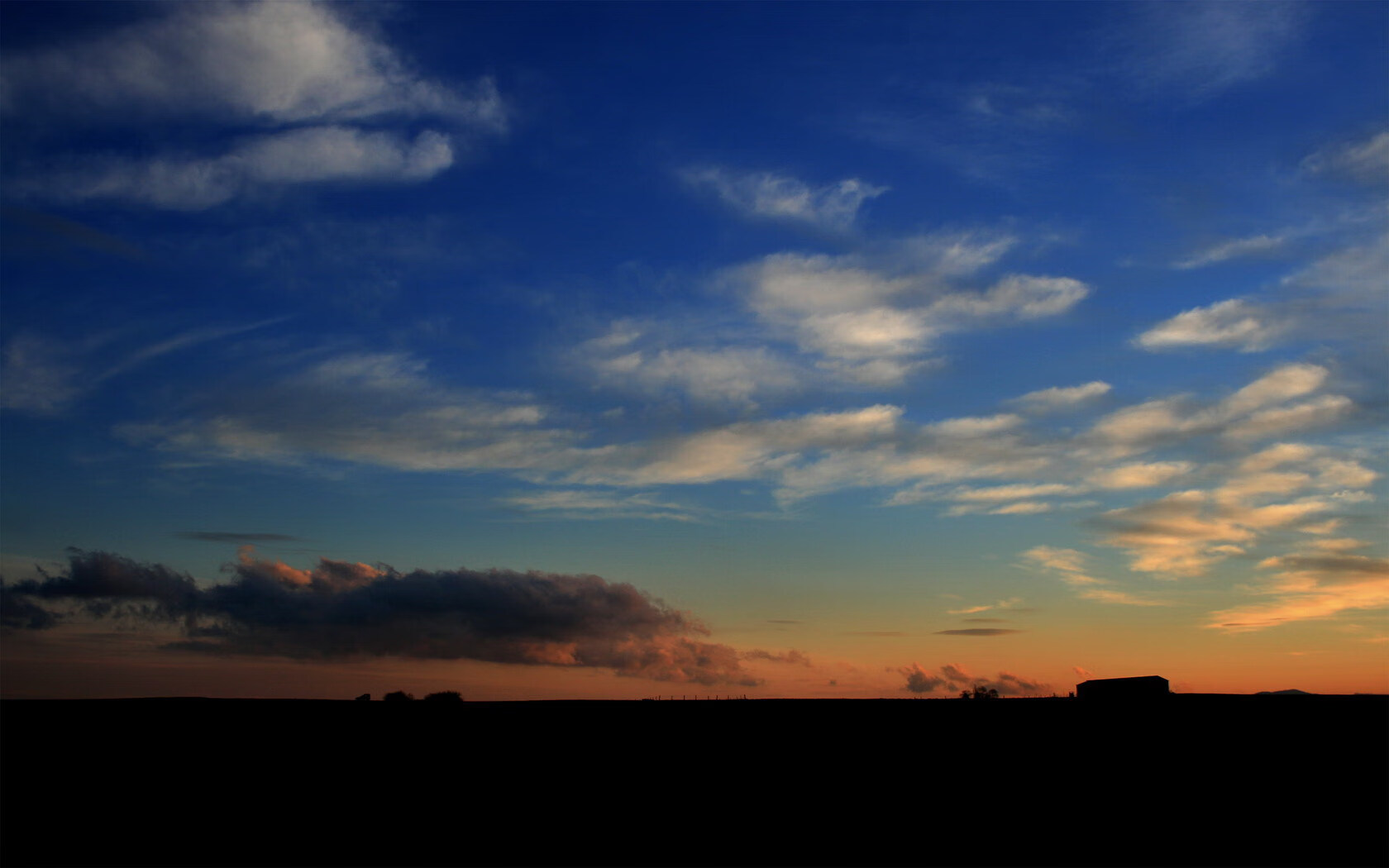 当狼群撕碎高山，替补席上站出的无用先生如何一夜间改写联盟法则